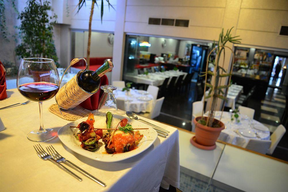 May Park Hotel İzmir Exterior foto